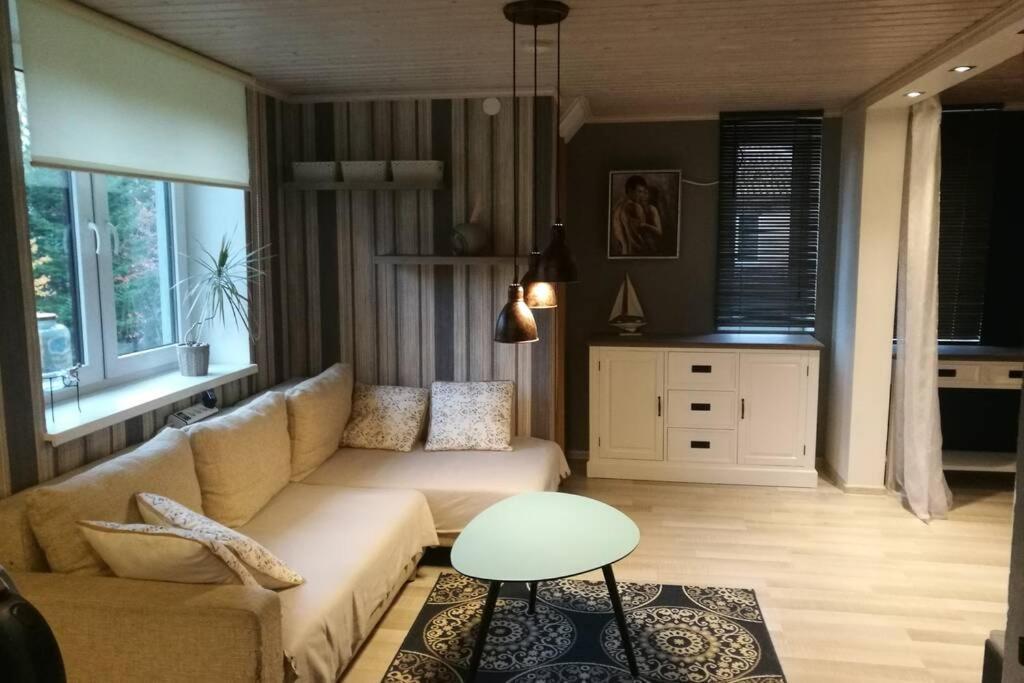 Quiet Place With Garden Studio Apartment Tallinn Exterior photo